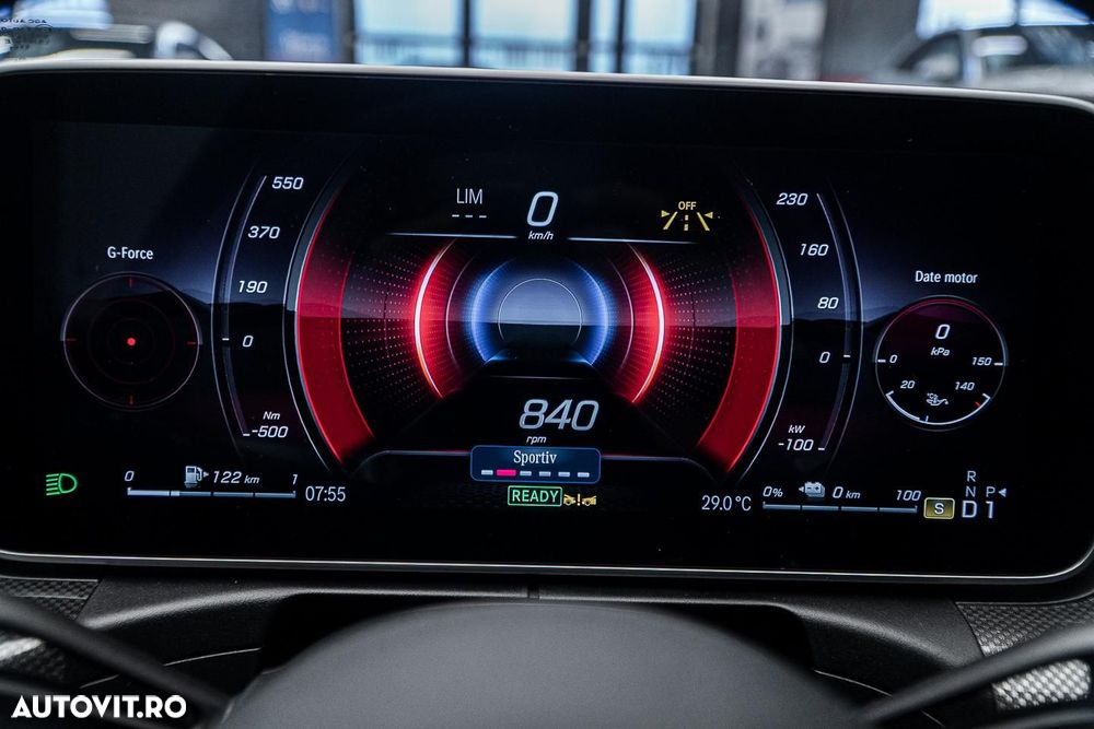 Mercedes-Benz C 300 e T 9G-TRONIC AMG Line - 40