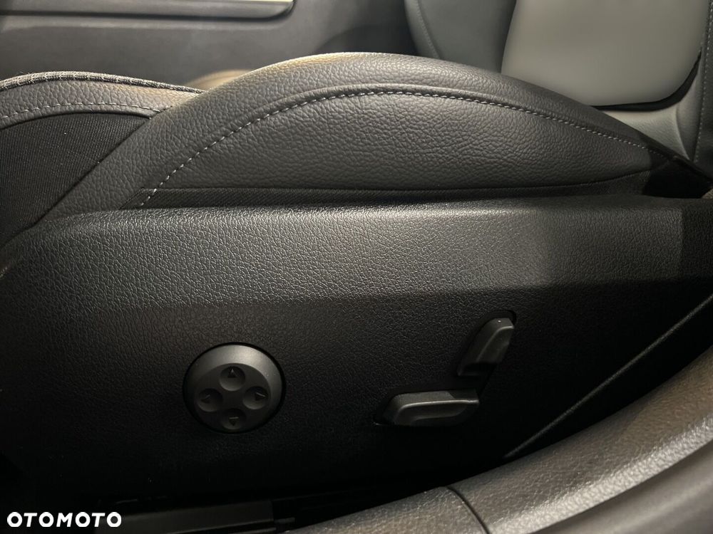 Mercedes-Benz Klasa C - 21