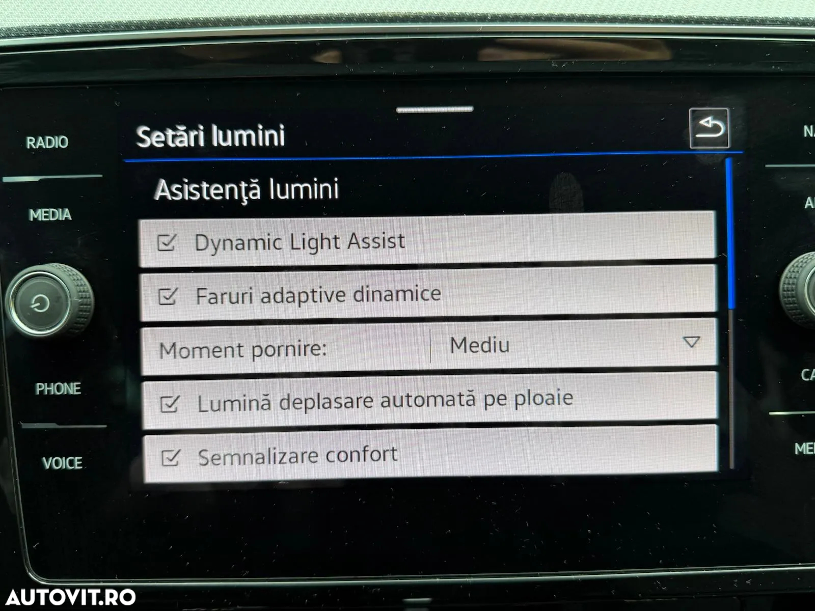 Volkswagen Passat Variant 2.0 TDI SCR DSG Business - 32