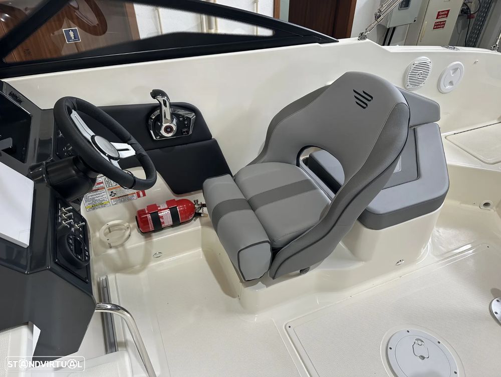 Bayliner C21 OB - 16