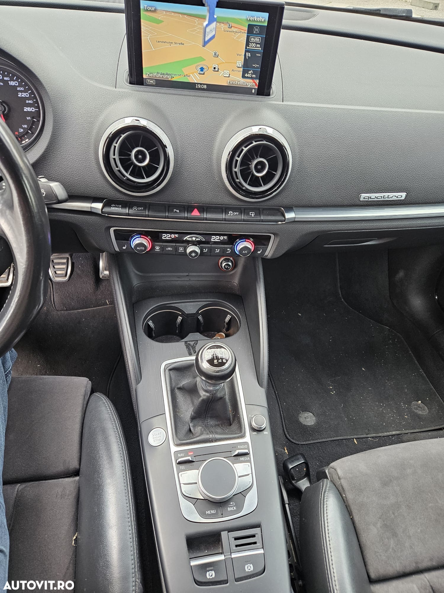 Audi A4 2.0 TDI DPF clean diesel quattro S line Sportpaket - 27