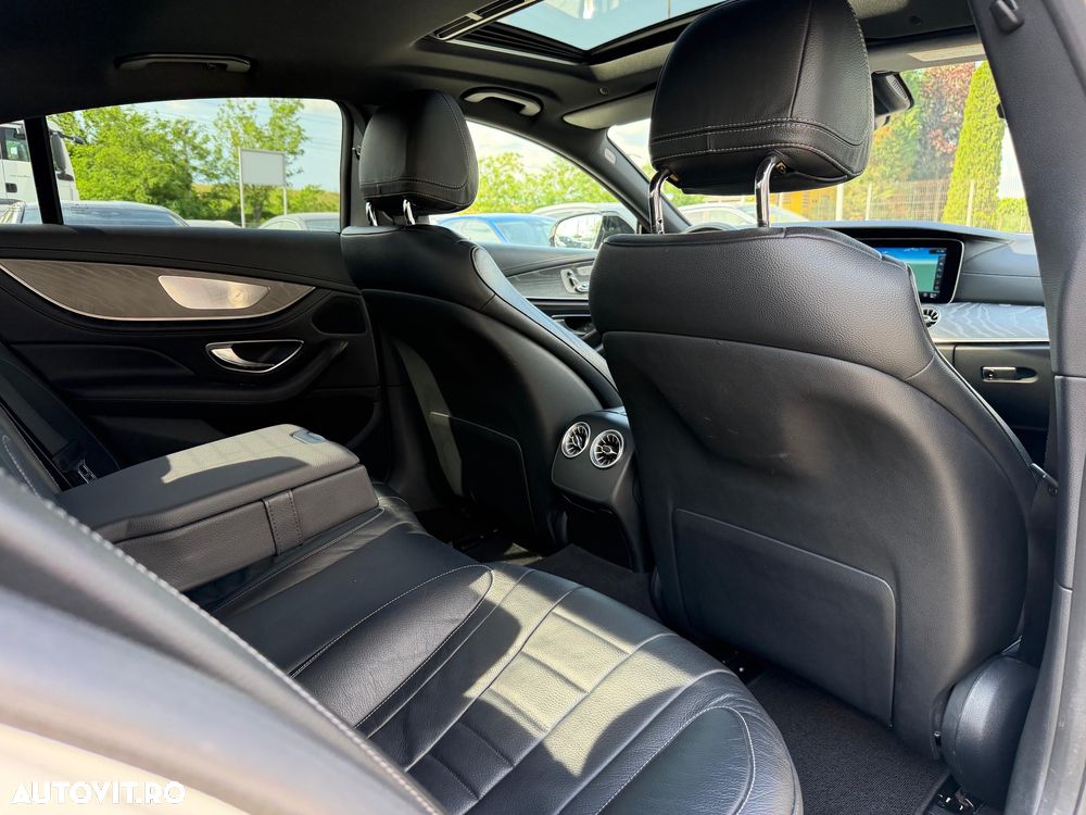 Mercedes-Benz CLS 400 d 4MATIC 9G-TRONIC AMG Line - 9