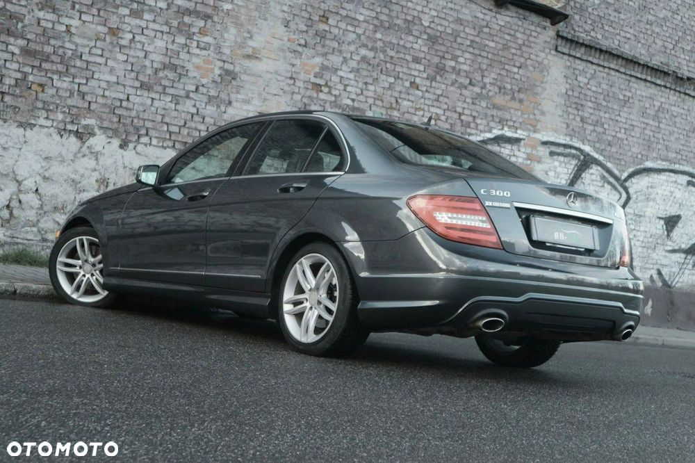 Mercedes-Benz Klasa C 350 BlueEff 4-Matic Avantgarde - 20