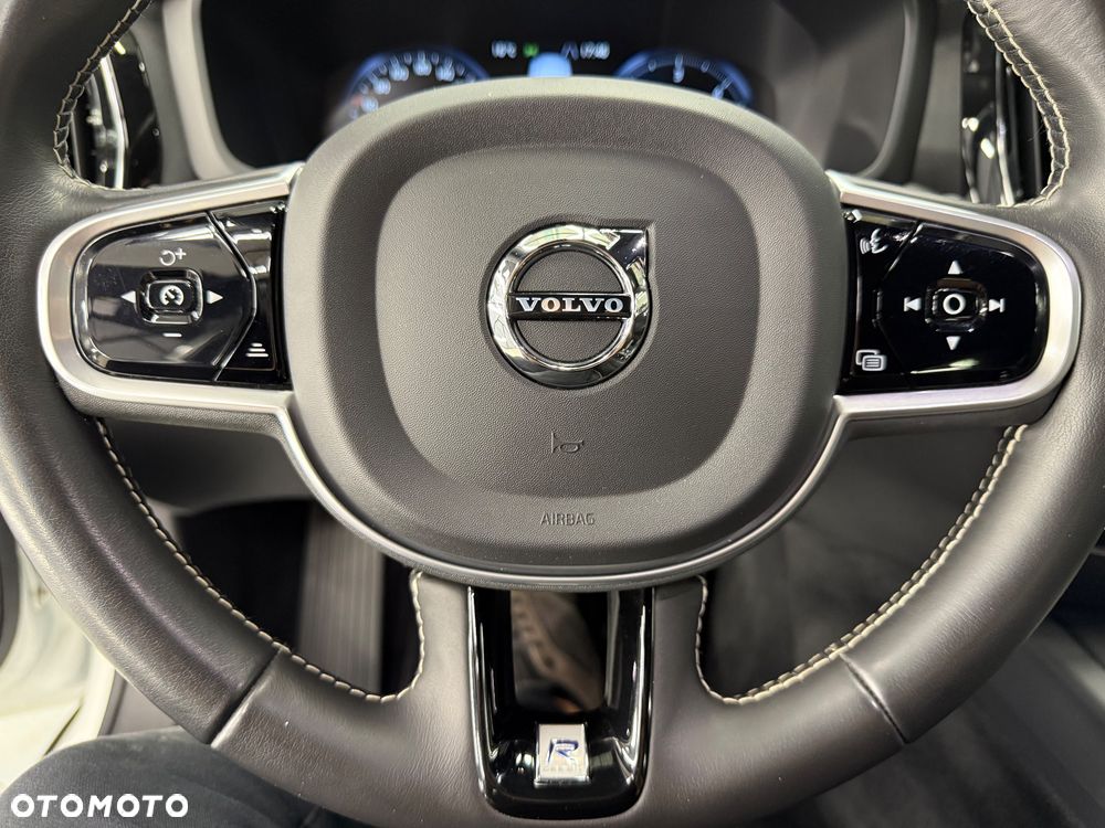 Volvo V60 D4 Geartronic R-Design - 31