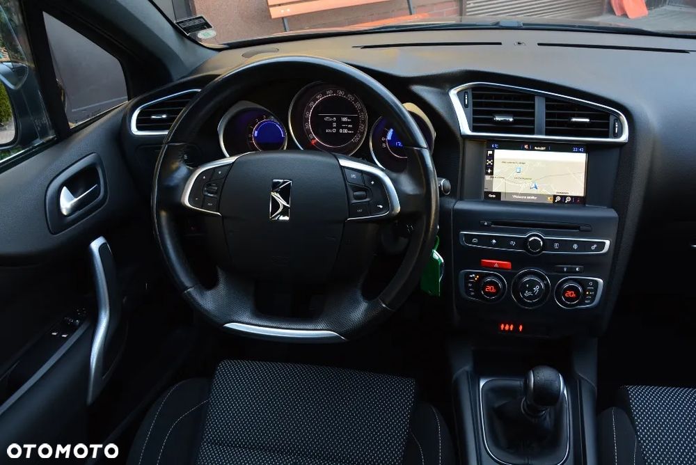 Citroën DS4 BlueHDi 120 S&S Chic - 26