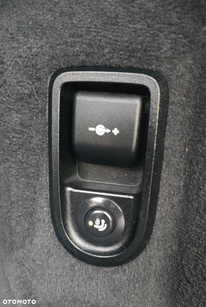 BMW Seria 5 518d mHEV Luxury Line sport - 28