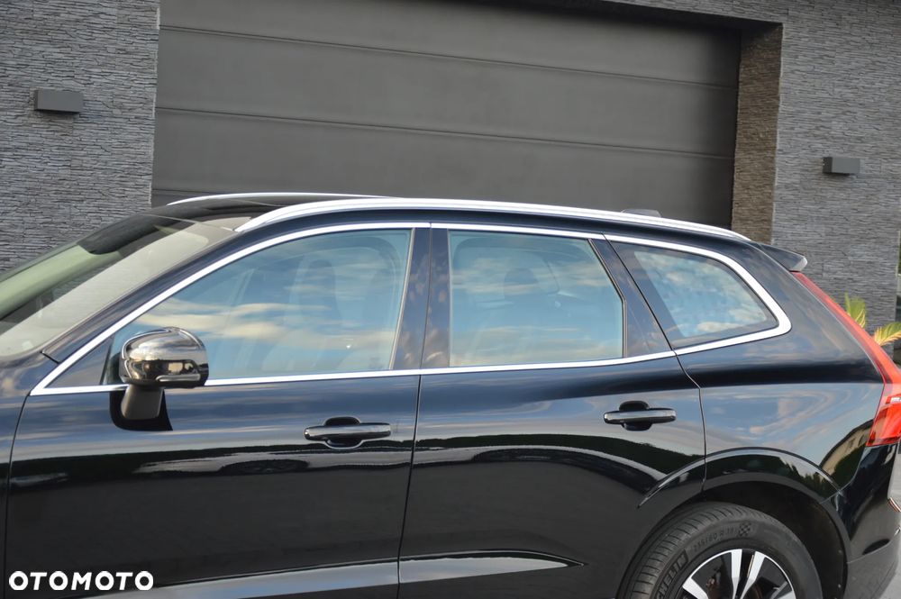 Volvo XC 60 T6 AWD Plug-in Hybrid Ultra Dark - 28