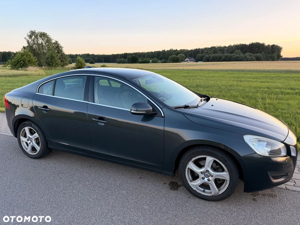 Volvo S60 D3 Kinetic - 2