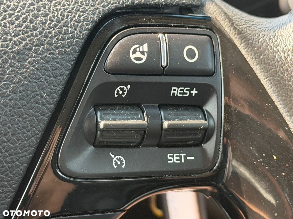 Kia Ceed 1.6 GDI Platinum Edition - 18