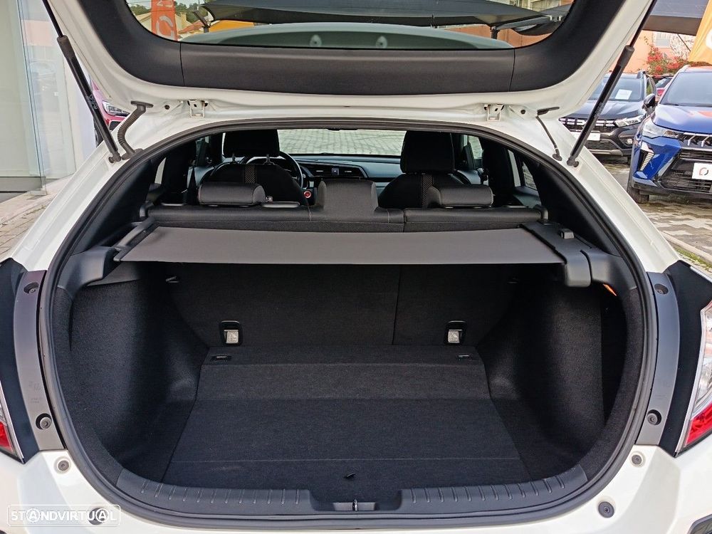 Honda Civic 1.0 i-VTEC Comfort - 6