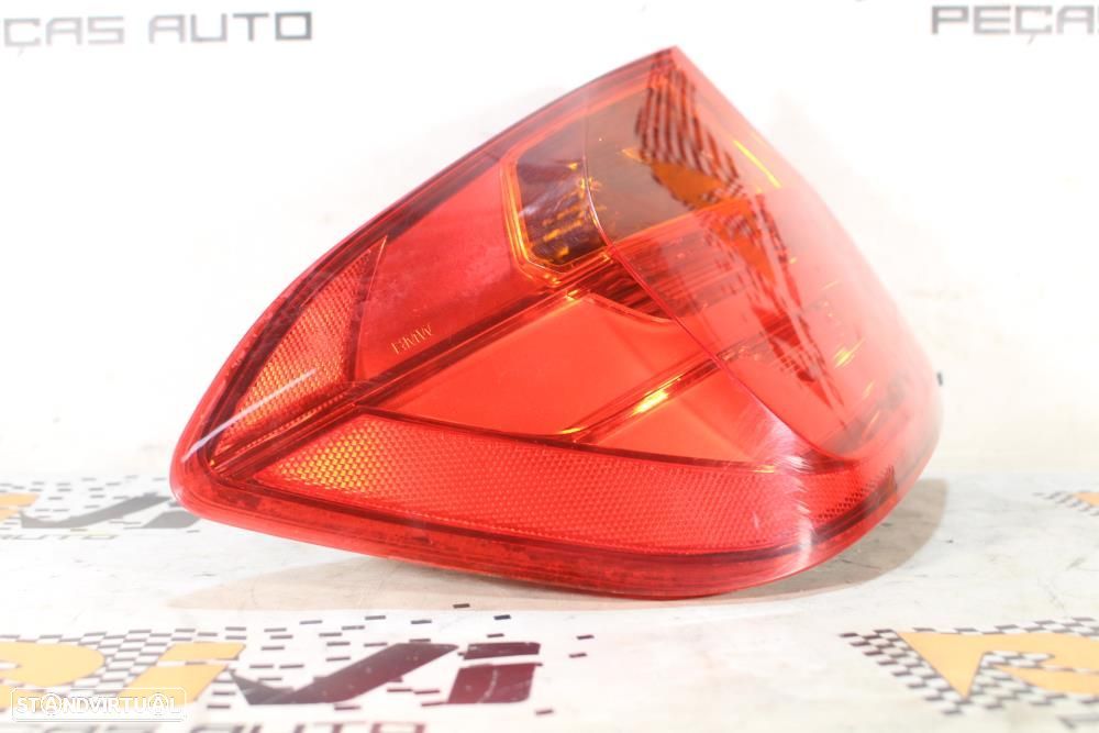 Farolim Esquerdo Bmw 3 (F30, F80)  63217259893 / 7259893 / Condutor Ch - 3