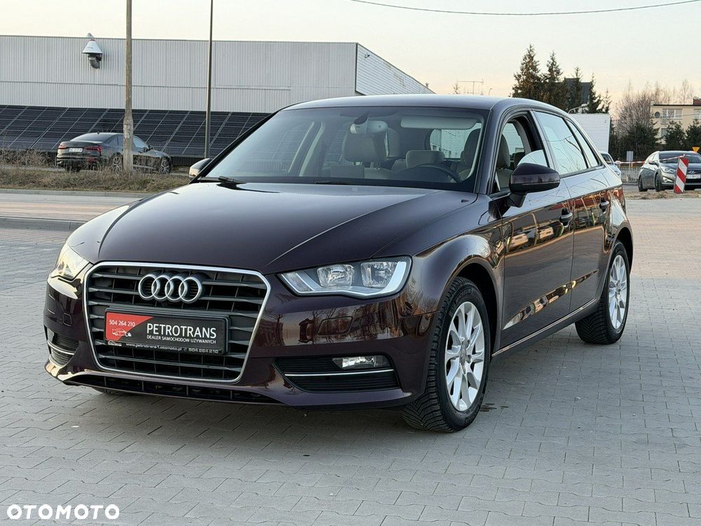 Audi A3 Sportback 1.6 TDI DPF Attraction - 5