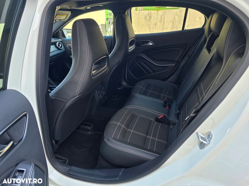 Mercedes-Benz GLA 220 CDI 7G-DCT Urban - 8
