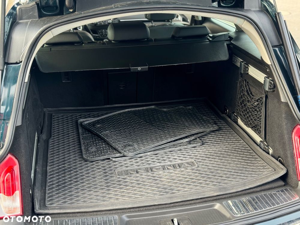 Opel Insignia - 24