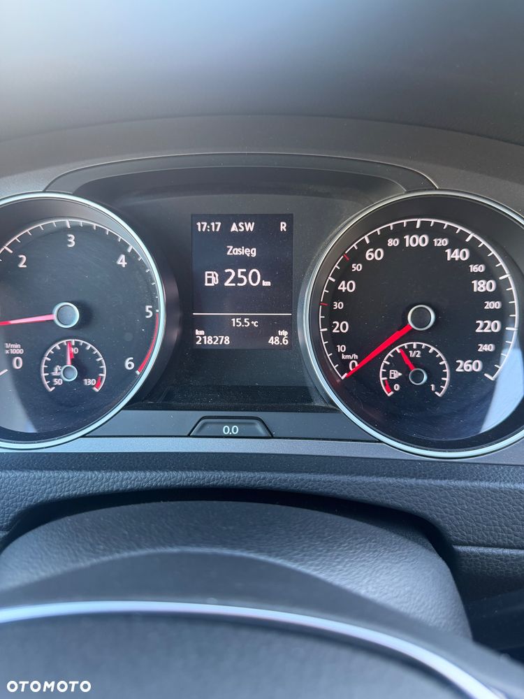 Volkswagen Golf 1.6 TDI BlueMotion Technology DSG Lounge - 21