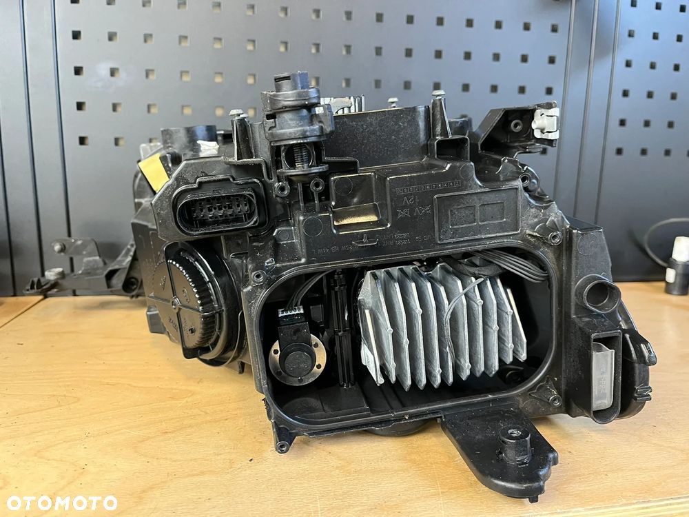 VW T-Roc R-Line Lampa przód full LED 2GA941035E 2GA941036E - 8