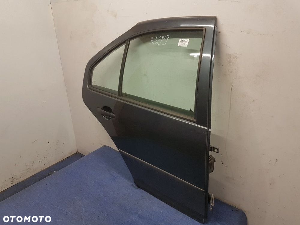 VOLKSWAGEN BORA DRZWI TYŁ PRAWE - 8