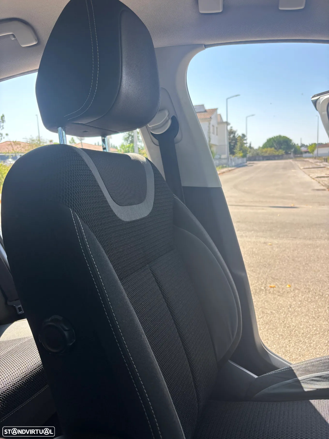 Citroën C4 1.6 BlueHDi Feel - 17