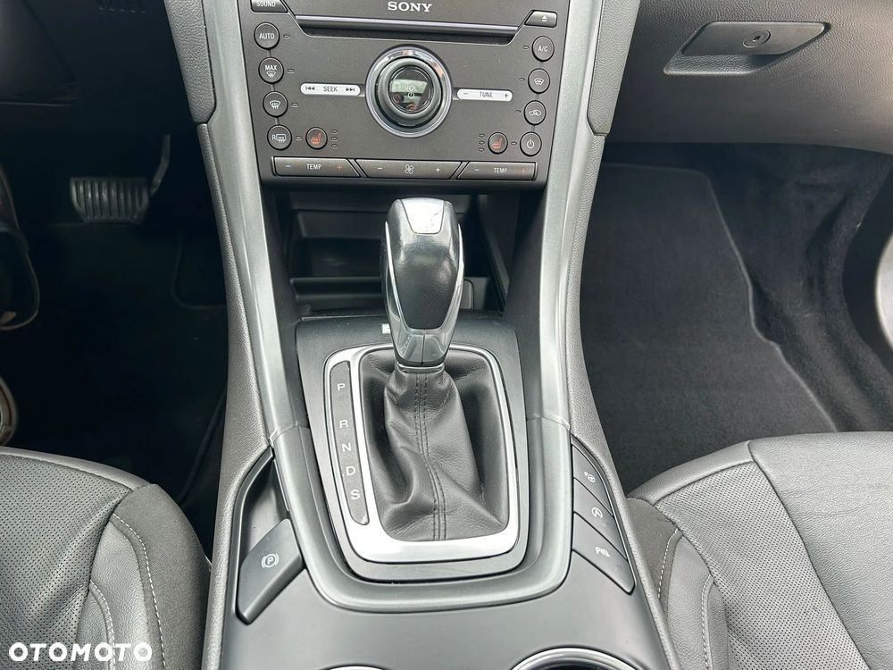 Ford Mondeo 2.0 TDCi Titanium PowerShift - 29