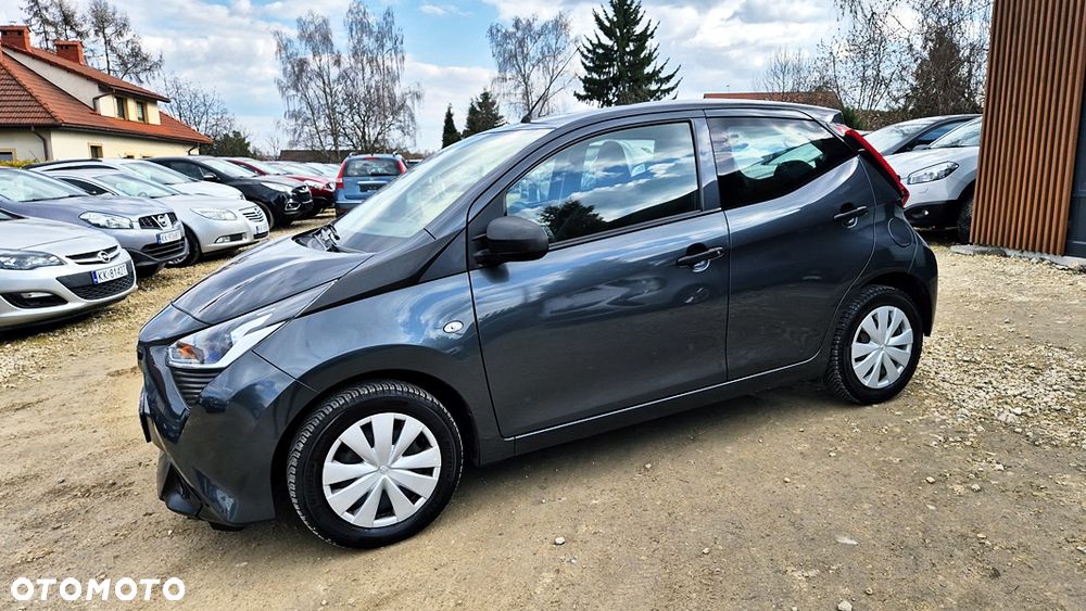 Toyota Aygo x-final - 25