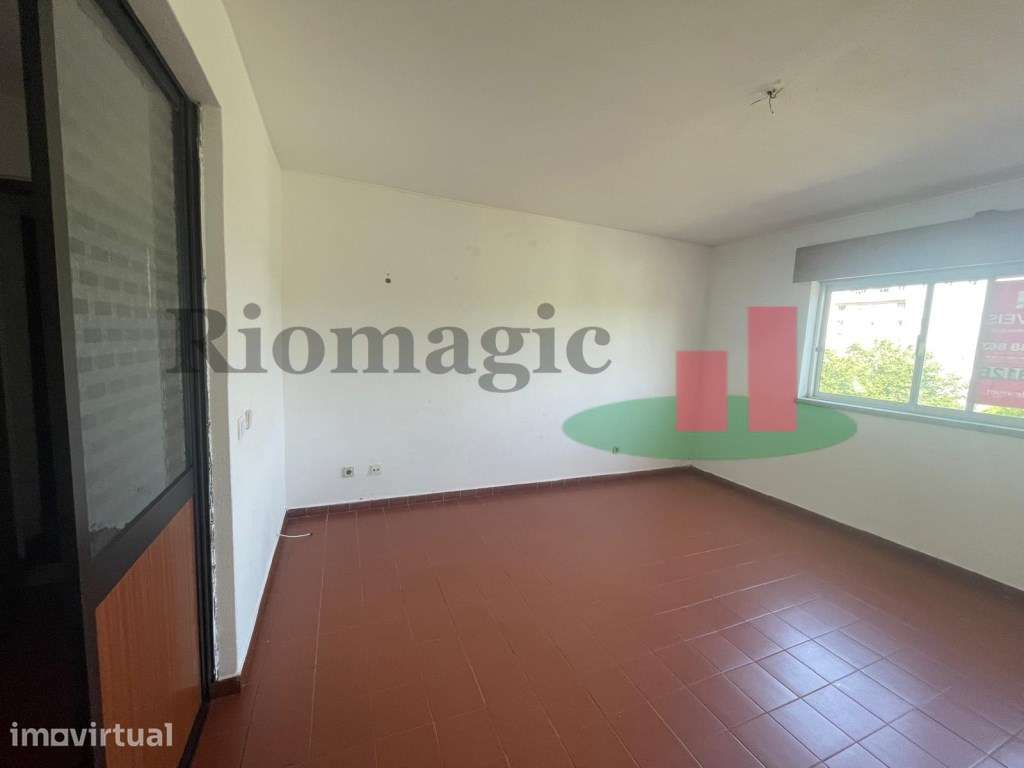 Apartamento T3 - Casal de Cambra - Grande imagem: 3/21