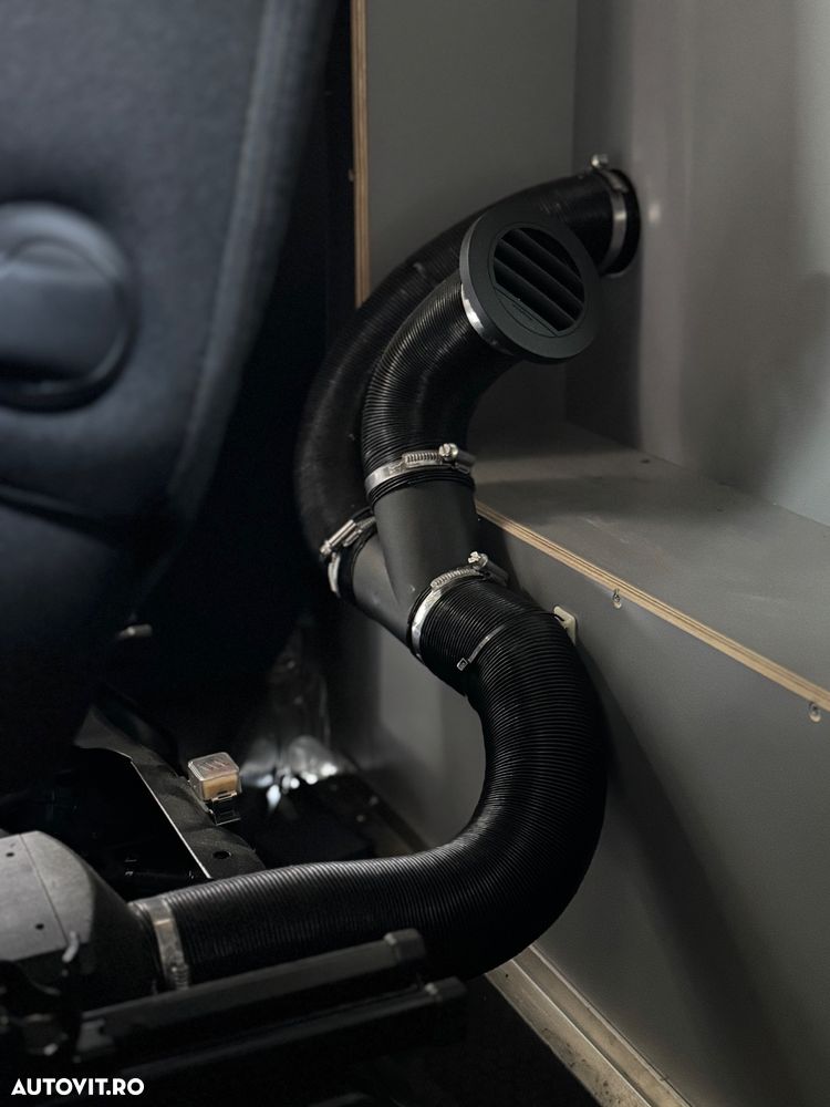 Opel Vivaro - 17