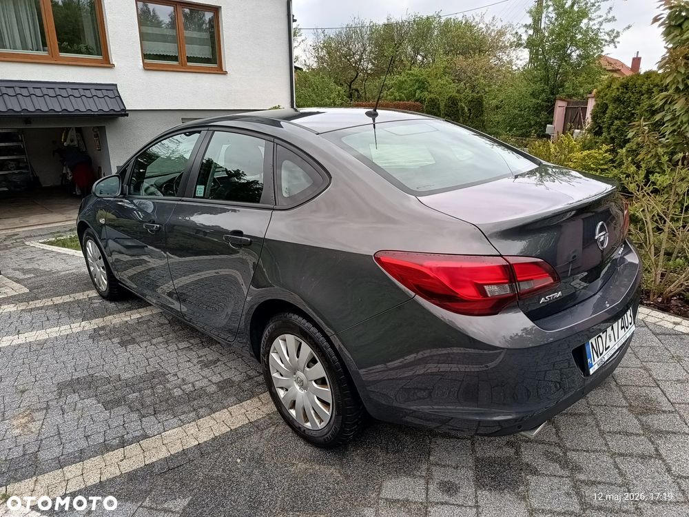 Opel Astra 1.4 T Active - 3