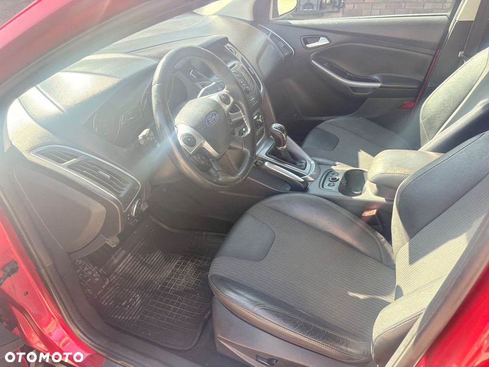 Ford Focus 1.0 EcoBoost Titanium - 6
