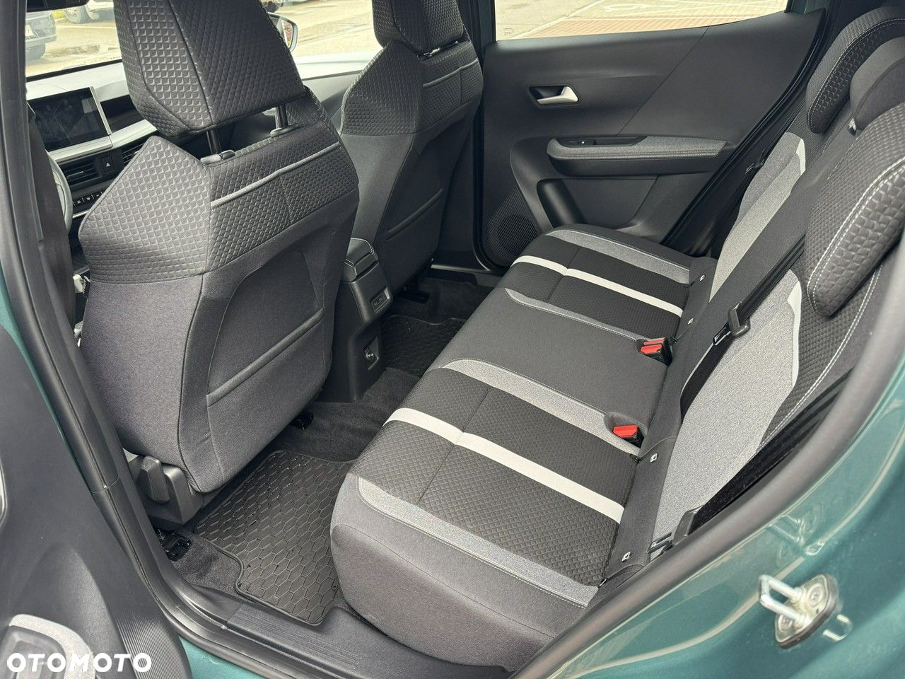 Opel Frontera - 34