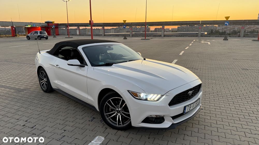 Ford Mustang - 35