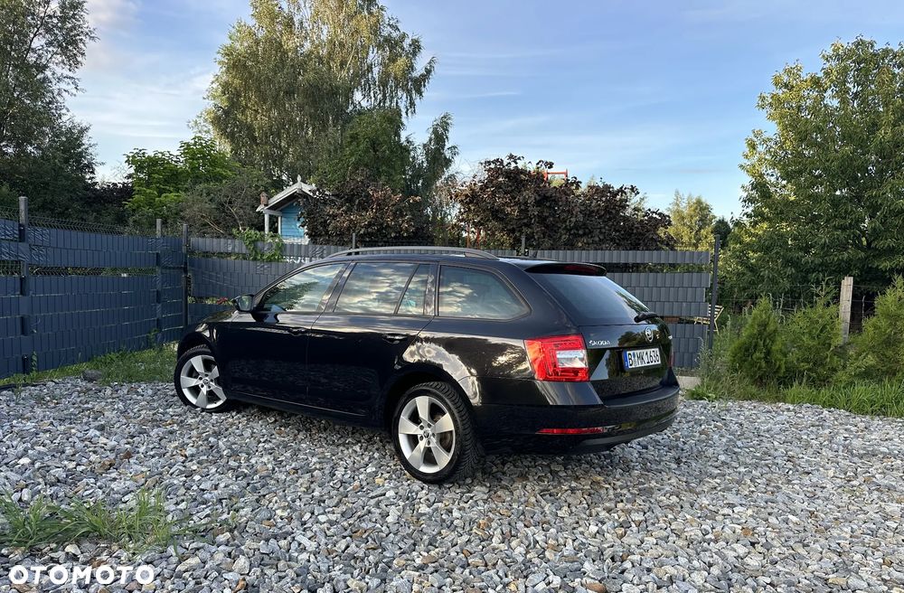 Skoda Octavia 2.0 TDI Sport Edition - 3