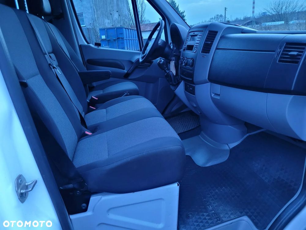 Volkswagen CRAFTER - 11