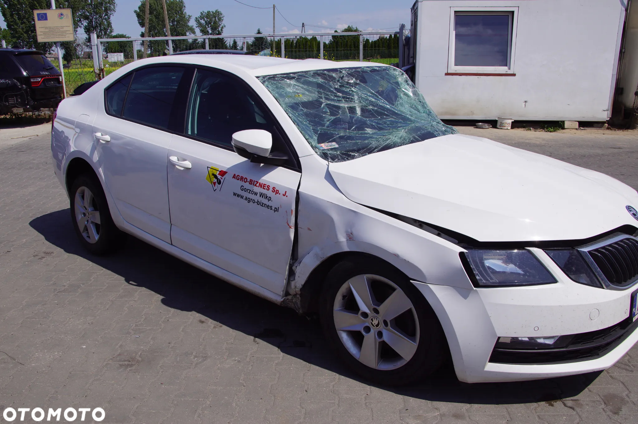 POJAZD NA CZĘŚCI KASACJA SZROT TEL 692324777 Skoda Octavia 3 2.0 tdi crmb 150 kod lakieru LF9E skrzynia pgt hatchback felga amortyzator wtryskiwacz drzwi klapa lampa ćwiartka próg słupek - 20