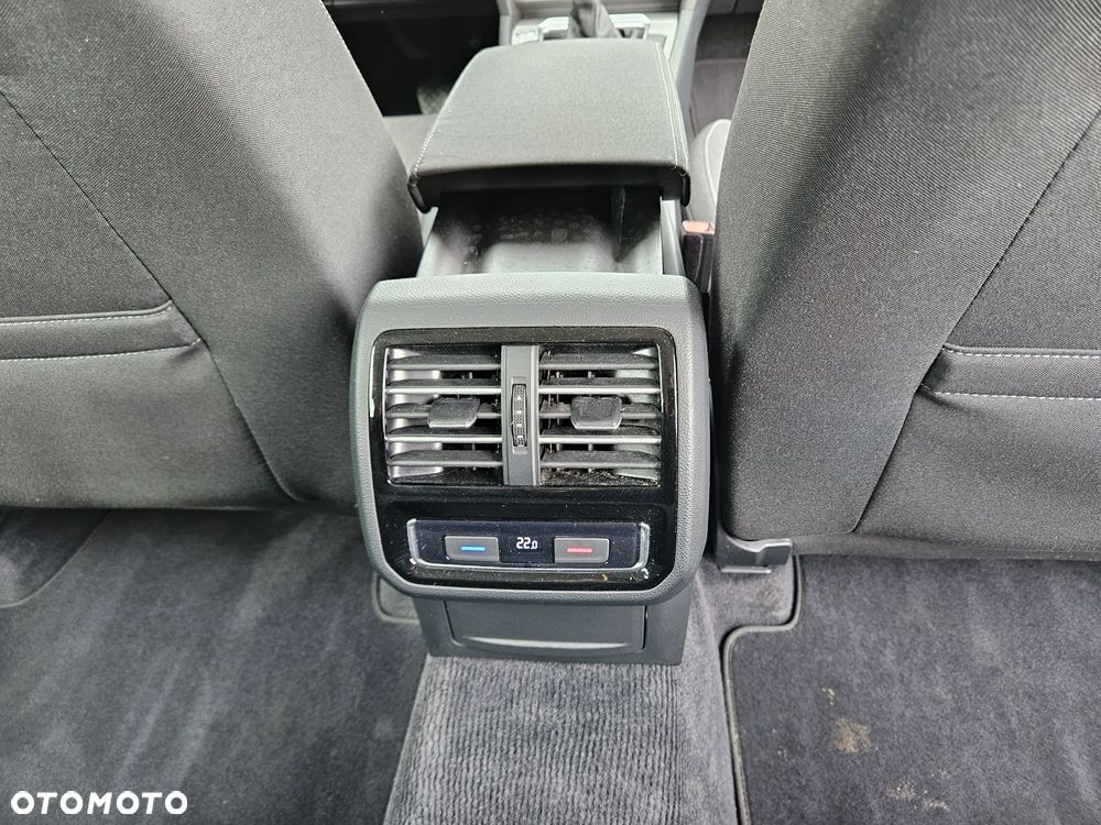 Volkswagen Passat 2.0 TDI BMT Comfortline DSG - 22