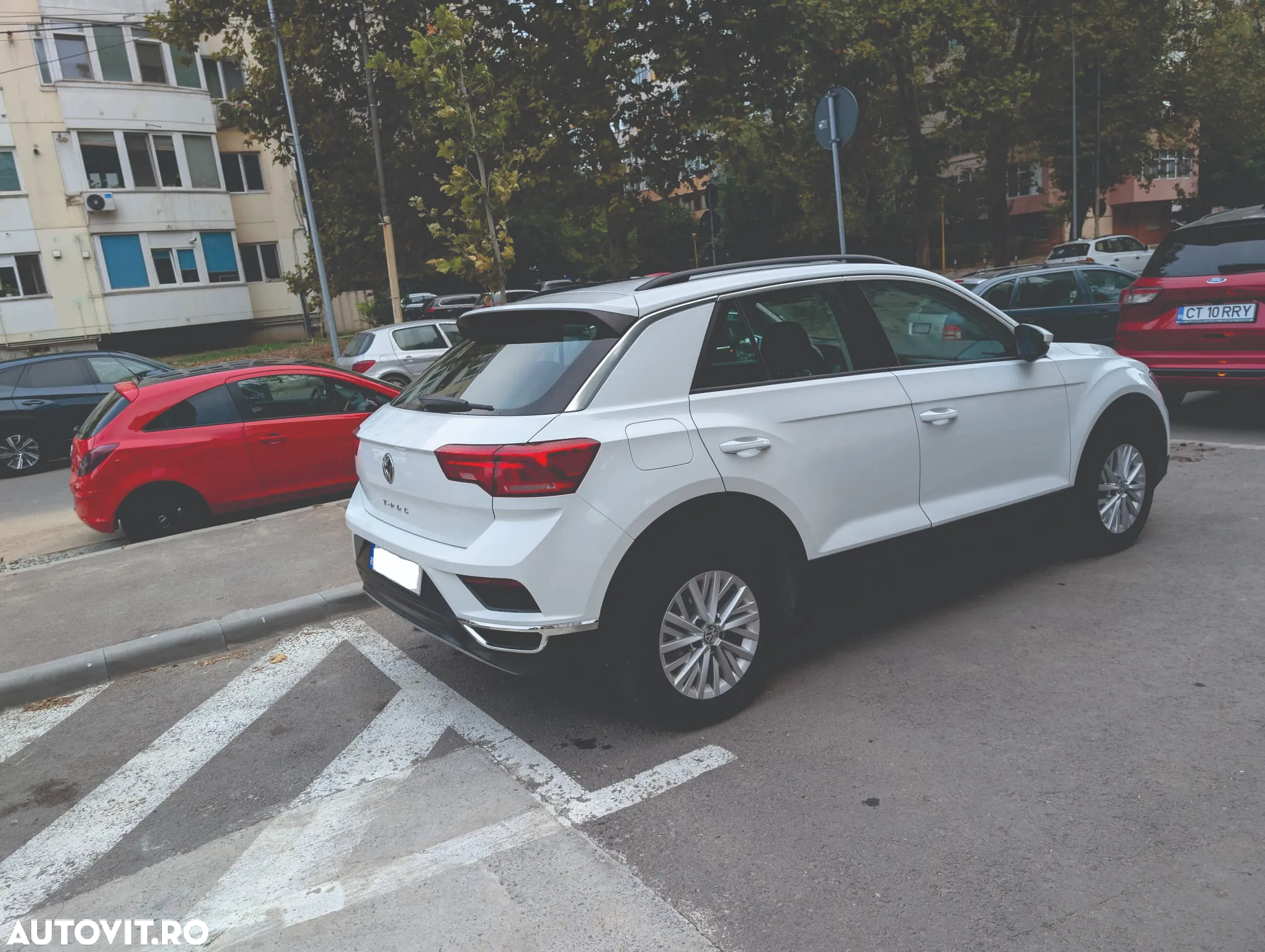 Volkswagen T-ROC 1.6 TDI Design - 4