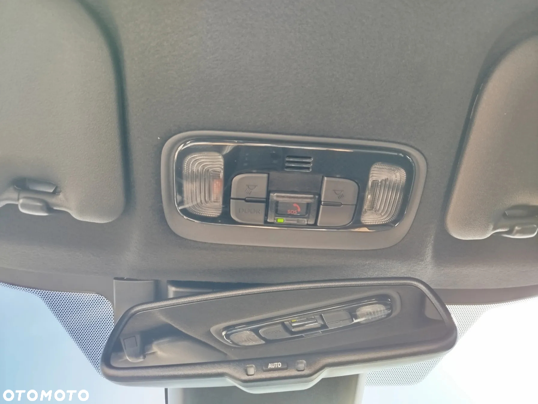 Toyota Yaris Hybrid 1.5 Executive - 12