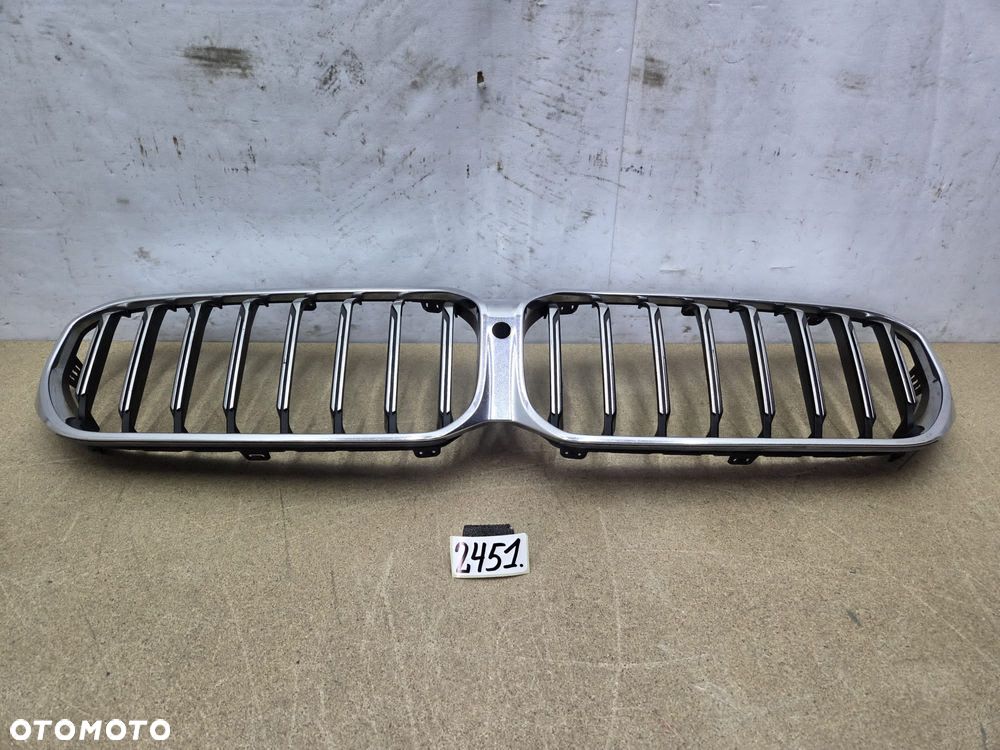 BMW 5 G30 G31 lift 511318517811 gril atrapa - 9