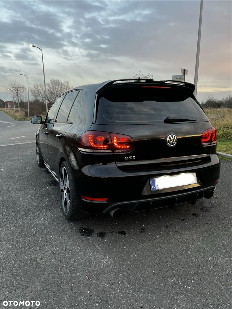 Volkswagen Golf - 5