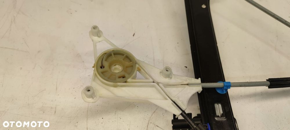 MECHANIZM SZYBY PRAWY PRZÓD AUDI A3 8V 8V4837462 - 2