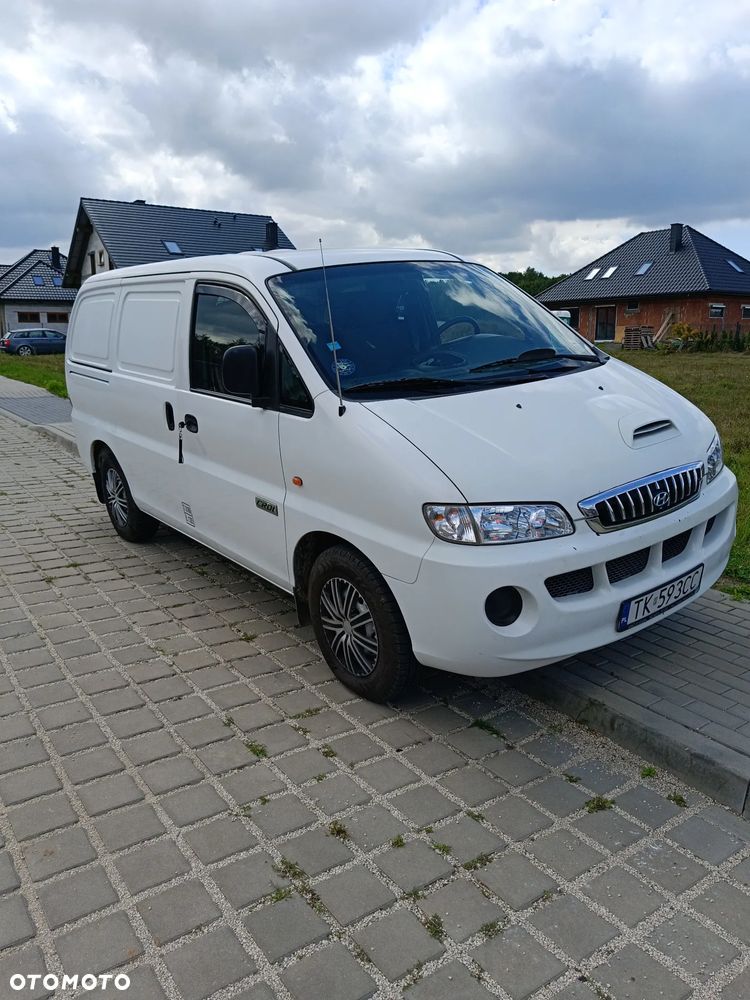 Hyundai H-1 - 3