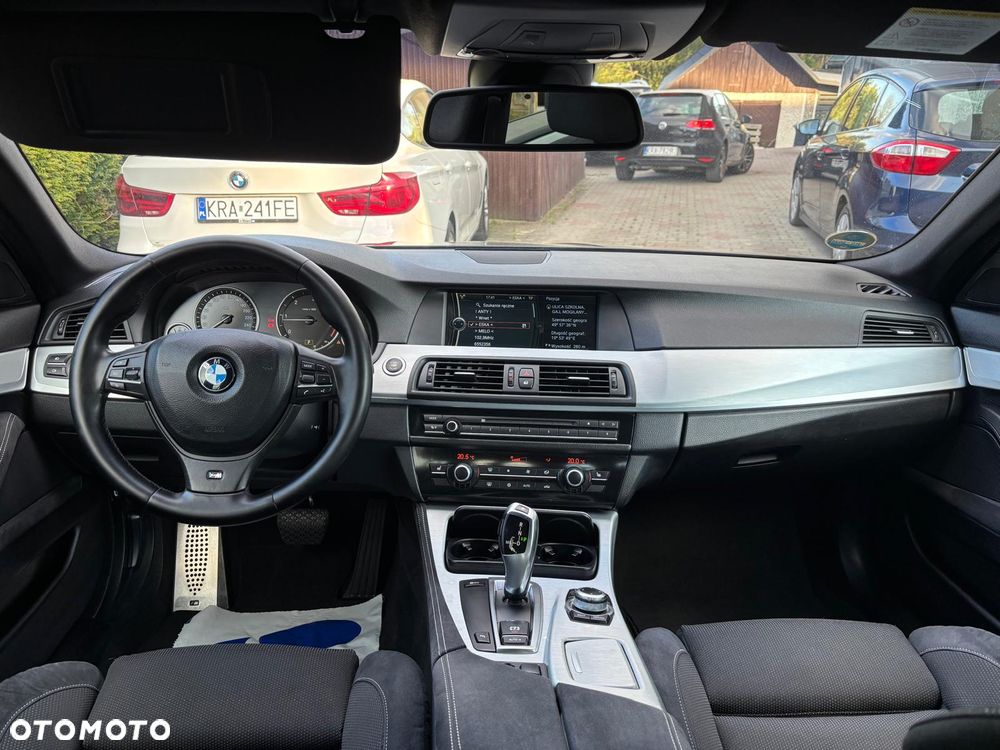 BMW Seria 5 520d Sport-Aut - 9