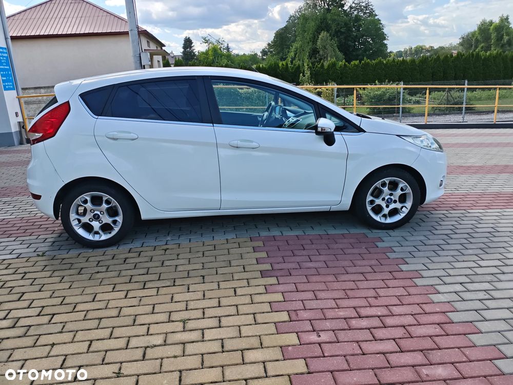 Ford Fiesta - 5