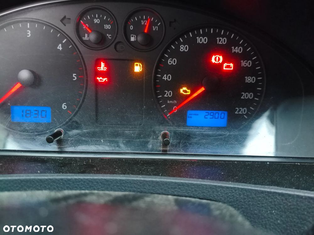 Volkswagen T5 - 20