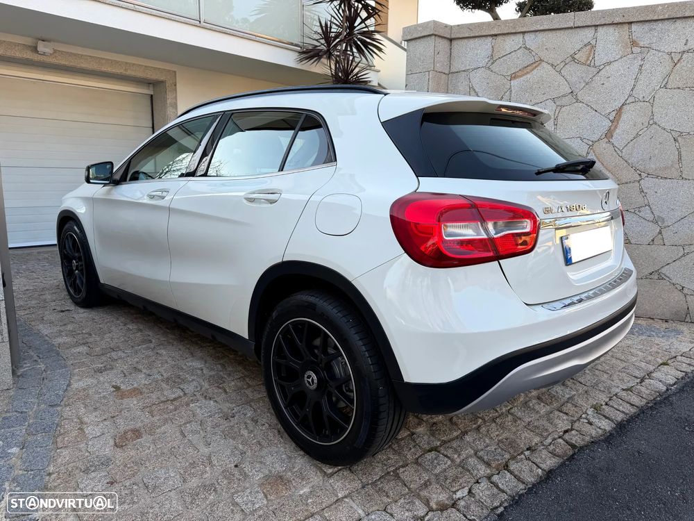 Mercedes-Benz GLA 180 (CDI) d Urban - 4