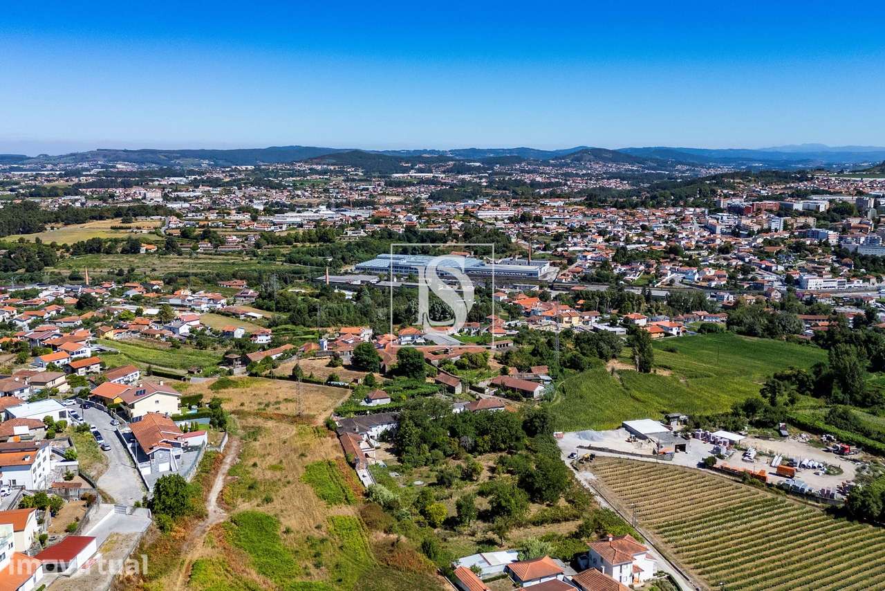 Moradia Senhorial, em Negrelos, Santo Tirso - Grande imagem: 5/59