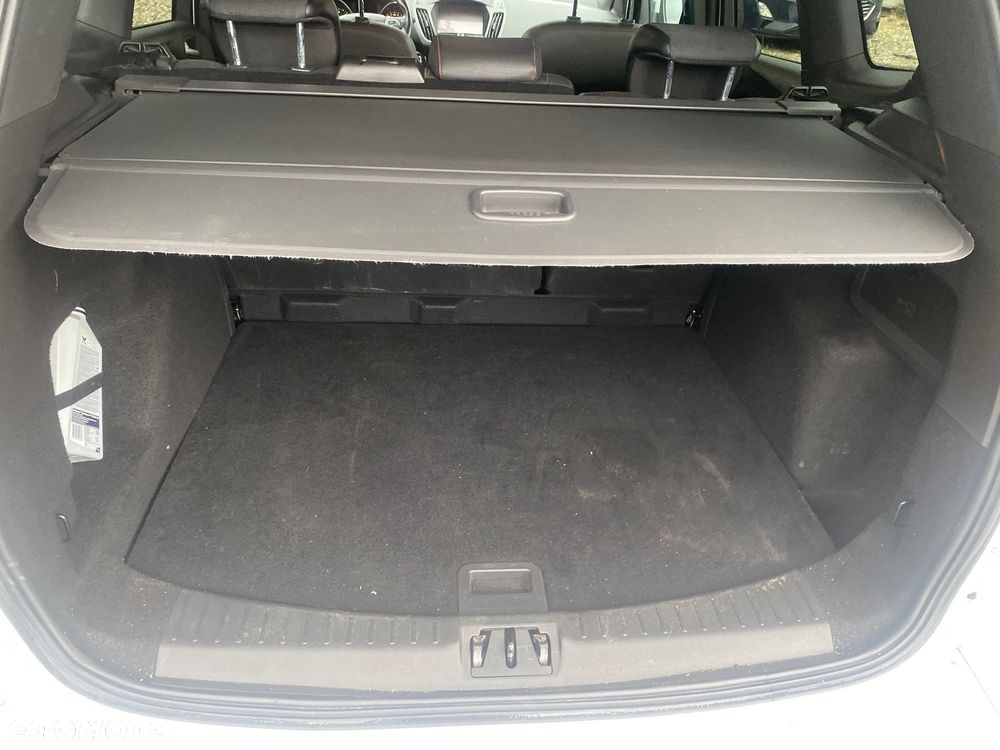 Ford Kuga 2.0 TDCi FWD ST-Line - 28