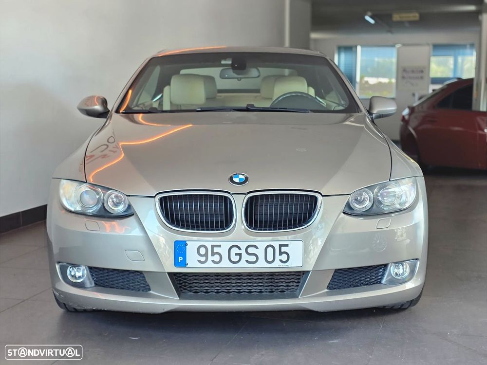 BMW 320 d Cabrio Intense - 3
