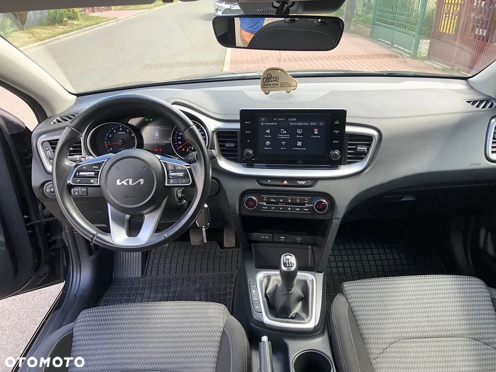 Kia Ceed 1.5 T-GDI L - 12