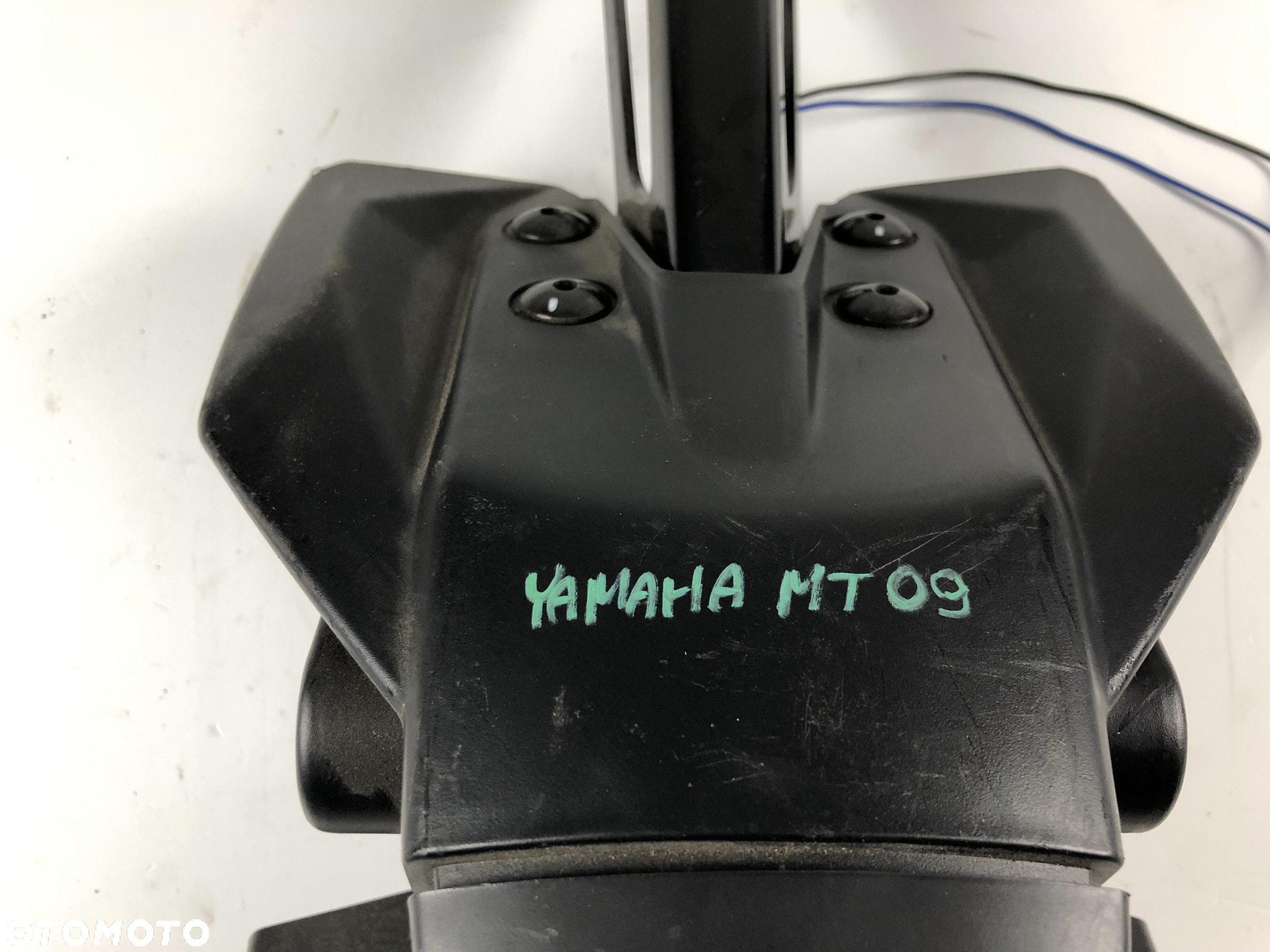 Yamaha MT-09 14-16 mocowanie tablicy rejestracyjnej - 2