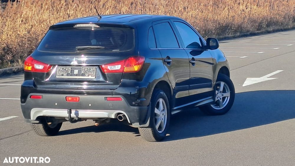 Mitsubishi ASX - 4